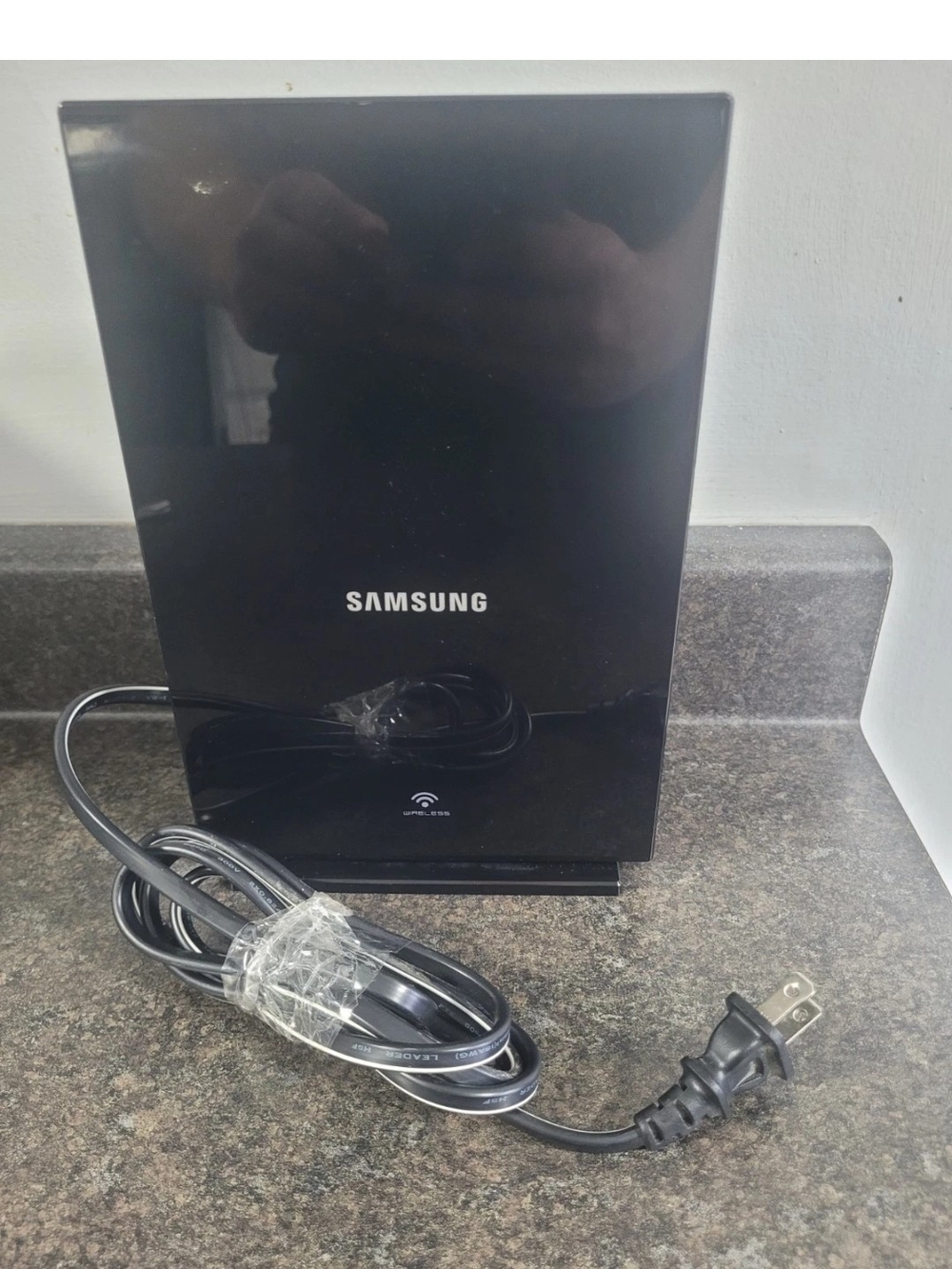 Samsung Heuz SWA-5000 Wireless Speaker Receiver Base Unit